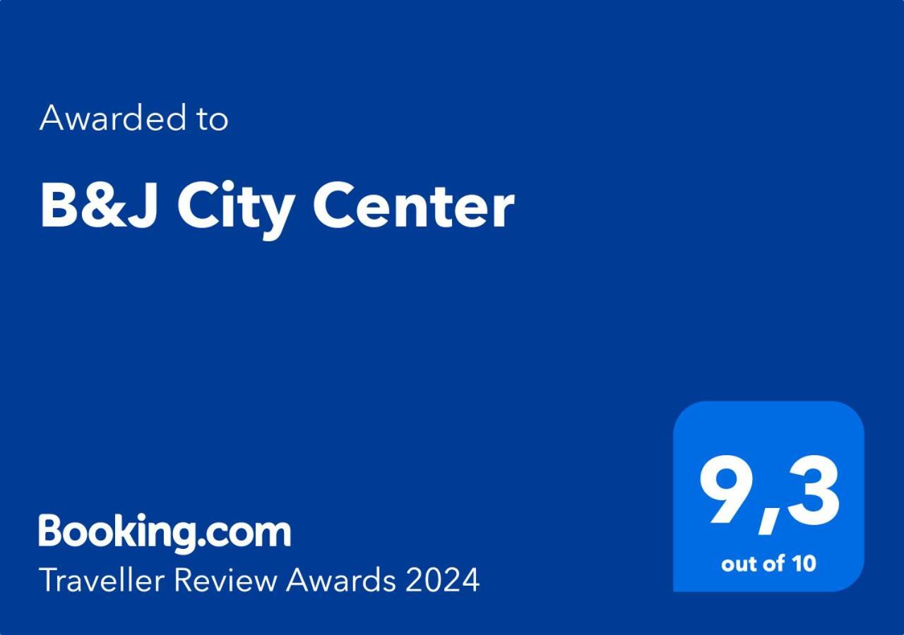 B&J City Center Apartment Каламата Екстериор снимка